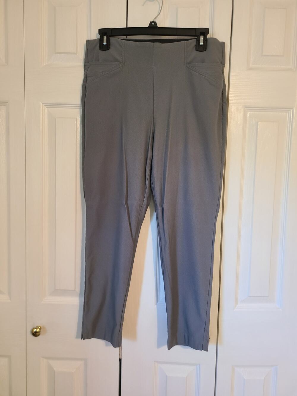 Maurices large women's gray pull on capri style pants